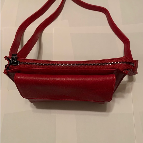 S-Q Crossover Handbag Purse | Vegan Leather - Picture 3 of 3